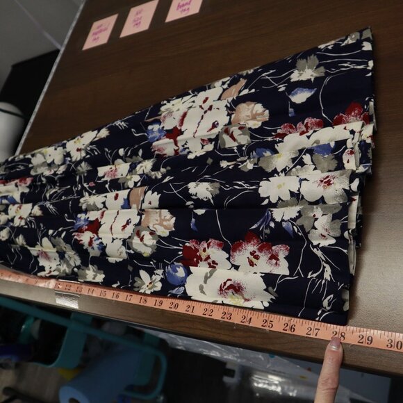 Vintage Floral Midi Skirt Womens 8 Navy Moody Dark Feminine Romantic Bloomcore - Picture 11 of 16